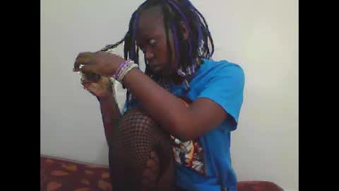 curvynubian online show from 11.15.25