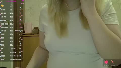 Snapshot of curvywild_lady30 chatting on 02.26.26 Curvy online show from 02.26.26