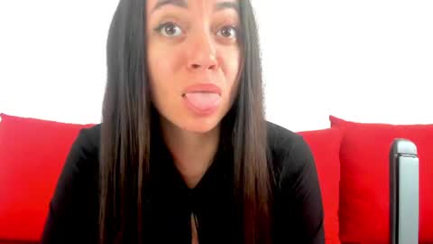 Snapshot of cute_angel95 chatting on 06.14.26 cute_angel95 online show from 06.14.26