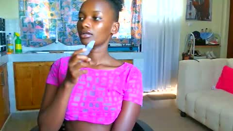 Snapshot of cute_annah chatting on 05.21.26 cute annah online show from 05.21.26