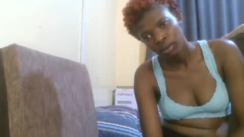 cute_banice online show from 12.25.24