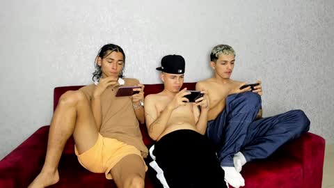 ARTURO-18  MATIAS-18  NIKOLAY-19  HADES-18  GABO-19 online show from 01.20.25