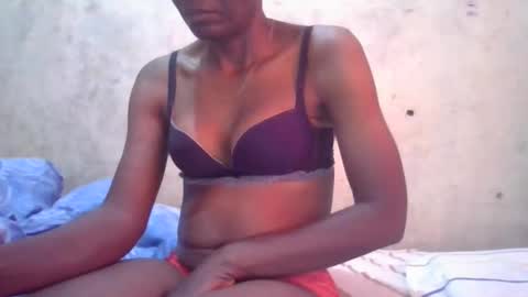 Snapshot of cute_divah4 chatting on 04.27.26 cute_divah4 online show from 04.27.26