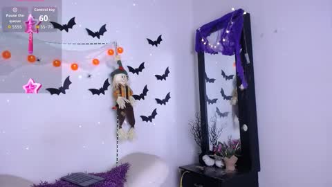 Cute horny1 online show from 10.17.25