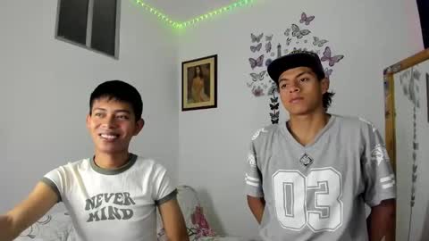 Snapshot of cute_horny_friends chatting on 05.17.26 AnderSamu online show from 05.17.26