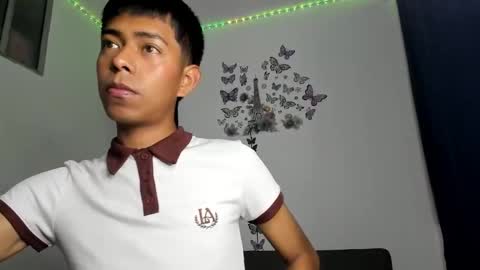 Snapshot of cute_horny_friends chatting on 05.29.26 AnderSamu online show from 05.29.26