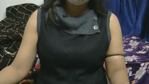 Snapshot of cute_kashmira99 chatting on 02.04.25 kashmira online show from 02.04.25