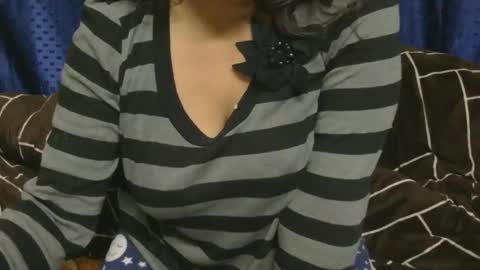 Snapshot of cute_kashmira99 chatting on 02.16.25 kashmira online show from 02.16.25