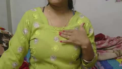 Snapshot of cute_kashmira99 chatting on 11.14.25 kashmira online show from 11.14.25