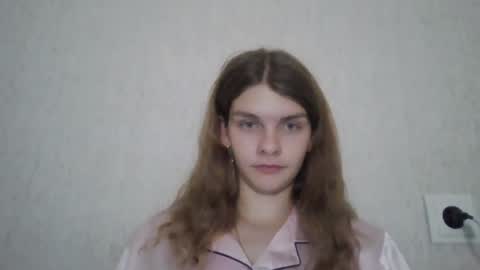 cute_kitte online show from 12.15.24