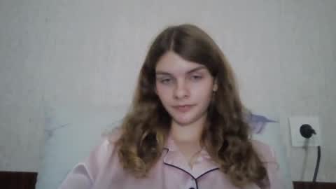 cute_kitte online show from 12.22.24