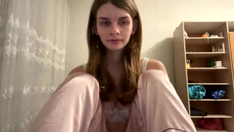 cute_kitte online show from 02.11.25