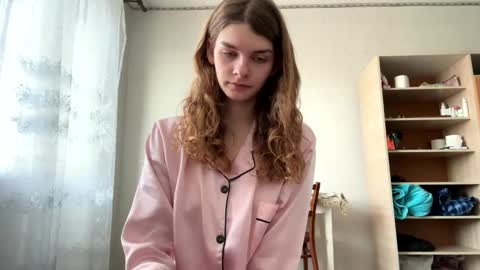 cute_kitte online show from 02.24.25