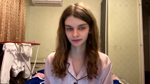 cute_kitte online show from 09.26.25