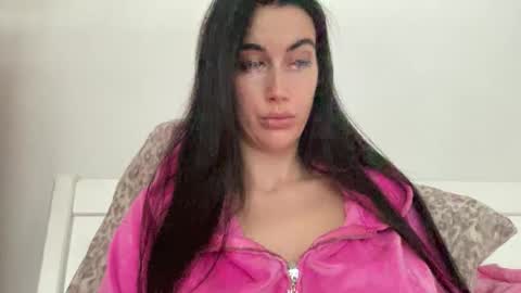 cute_kriss94 online show from 01.12.26