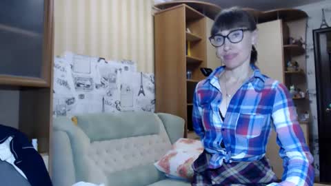 cute_lion_ online show from 12.08.24