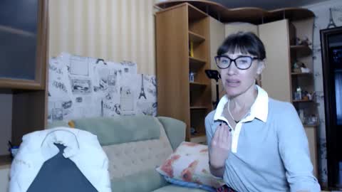 cute_lion_ online show from 12.09.24