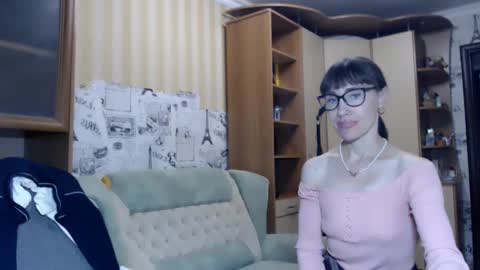cute_lion_ online show from 12.10.24