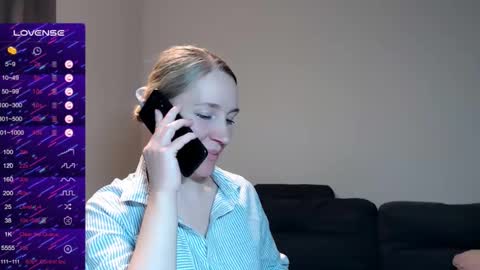 cute_lion_ online show from 12.12.24