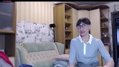 cute_lion_ online show from 12.01.25