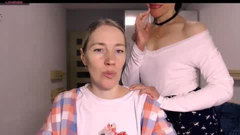 cute_lion_ online show from 12.22.25