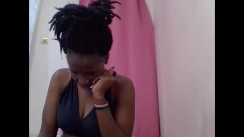 cute_lizah online show from 01.16.25