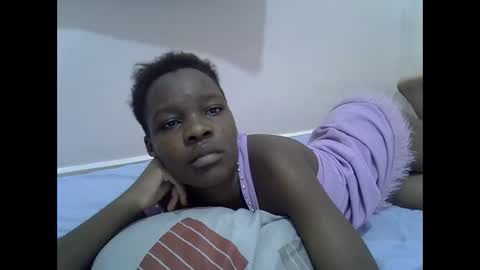 Snapshot of cute_marion chatting on 02.08.25 cute_marion online show from 02.08.25