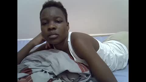 Snapshot of cute_marion chatting on 02.10.25 cute_marion online show from 02.10.25