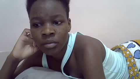 Snapshot of cute_marion chatting on 02.16.25 cute_marion online show from 02.16.25