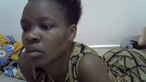 Snapshot of cute_marion chatting on 02.17.25 cute_marion online show from 02.17.25