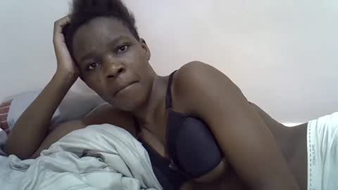 Snapshot of cute_marion chatting on 02.22.25 cute_marion online show from 02.22.25