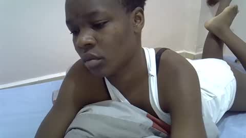 Snapshot of cute_marion chatting on 02.22.25 cute_marion online show from 02.22.25