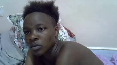 Snapshot of cute_marion chatting on 03.11.25 cute_marion online show from 03.11.25