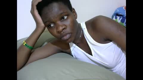 Snapshot of cute_marion chatting on 09.19.25 cute_marion online show from 09.19.25