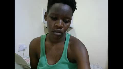 Snapshot of cute_marion chatting on 11.03.25 cute_marion online show from 11.03.25