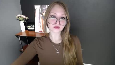 Veronica online show from 03.16.26