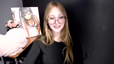 Snapshot of cute_minx chatting on 07.20.26 Veronica online show from 07.20.26