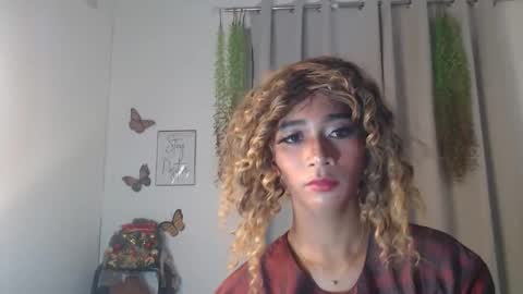 Snapshot of cute_pinay222 chatting on 10.05.25 FIONA online show from 10.05.25