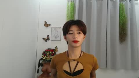 Snapshot of cute_pinay222 chatting on 10.17.25 FIONA online show from 10.17.25