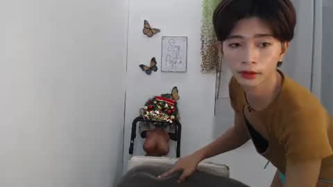 Snapshot of cute_pinay222 chatting on 10.20.25 FIONA online show from 10.20.25