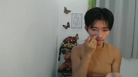 Snapshot of cute_pinay222 chatting on 10.22.25 FIONA online show from 10.22.25