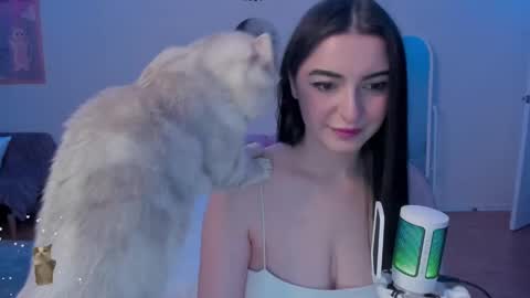 Snapshot of cute_redface_ chatting on 12.11.24 Bb online show from 12.11.24