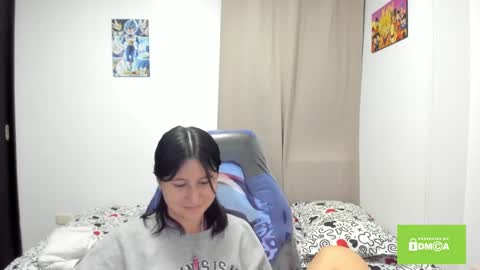 Snapshot of cute_rouss chatting on 11.11.25 ROUSS online show from 11.11.25