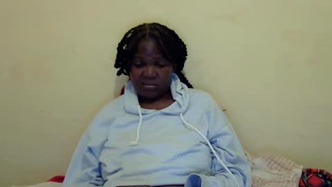 Snapshot of cute_roxie chatting on 12.27.24 cute_roxie online show from 12.27.24