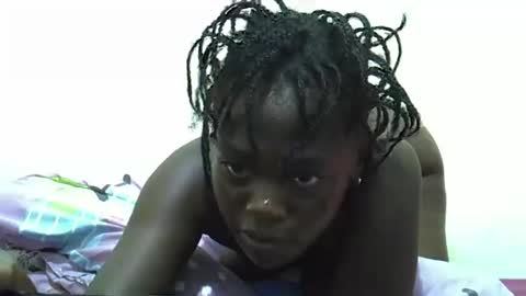 Snapshot of cute_saay chatting on 10.21.25 cute_saay online show from 10.21.25