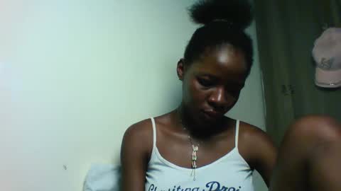 Snapshot of cute_sexy3 chatting on 01.18.25 SHARON online show from 01.18.25