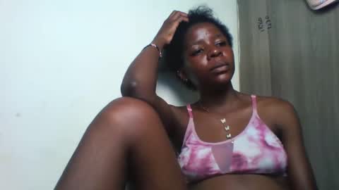 Snapshot of cute_sexy3 chatting on 01.20.25 SHARON online show from 01.20.25