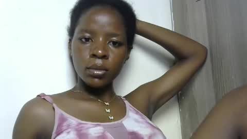 Snapshot of cute_sexy3 chatting on 01.21.25 SHARON online show from 01.21.25