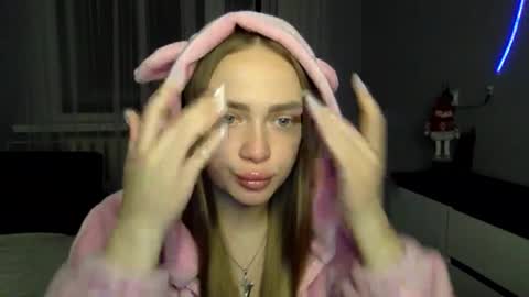 cute_shy06 online show from 01.07.26