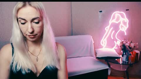 cute_smile_shy online show from 10.09.25